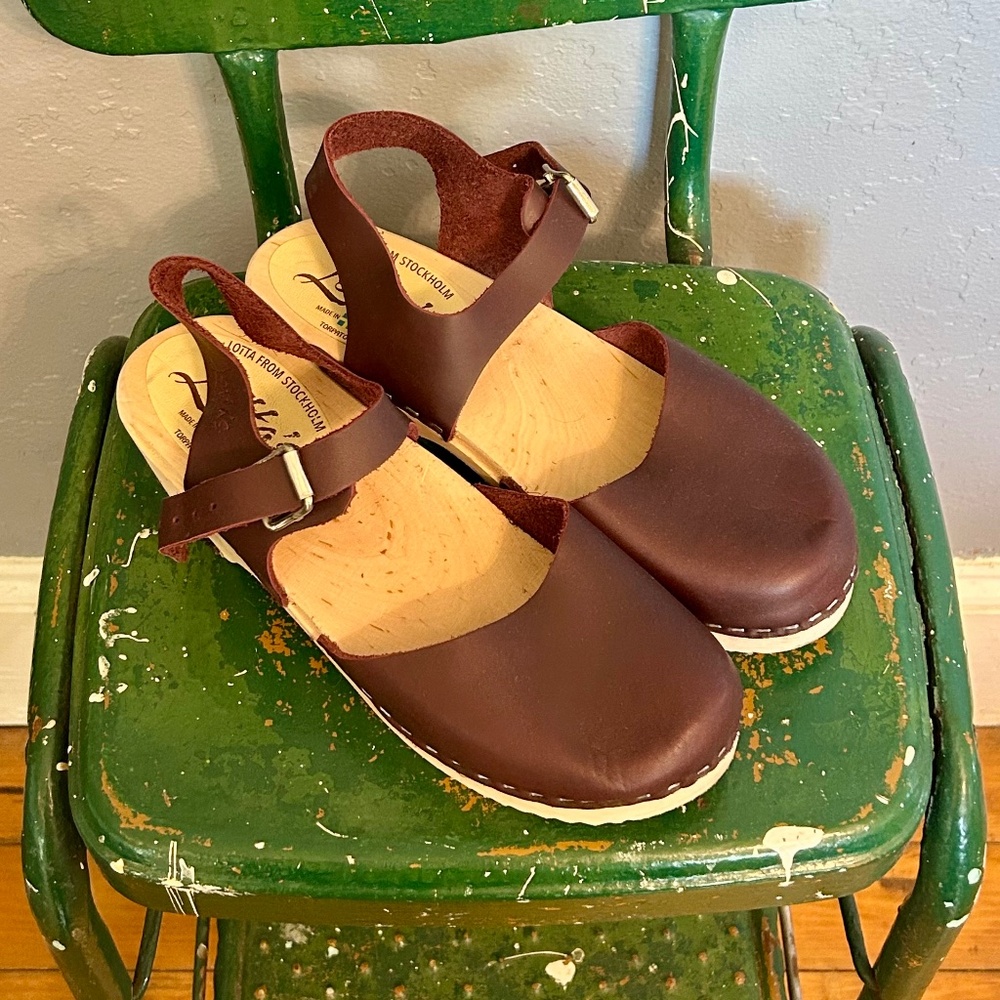 lottas clogs